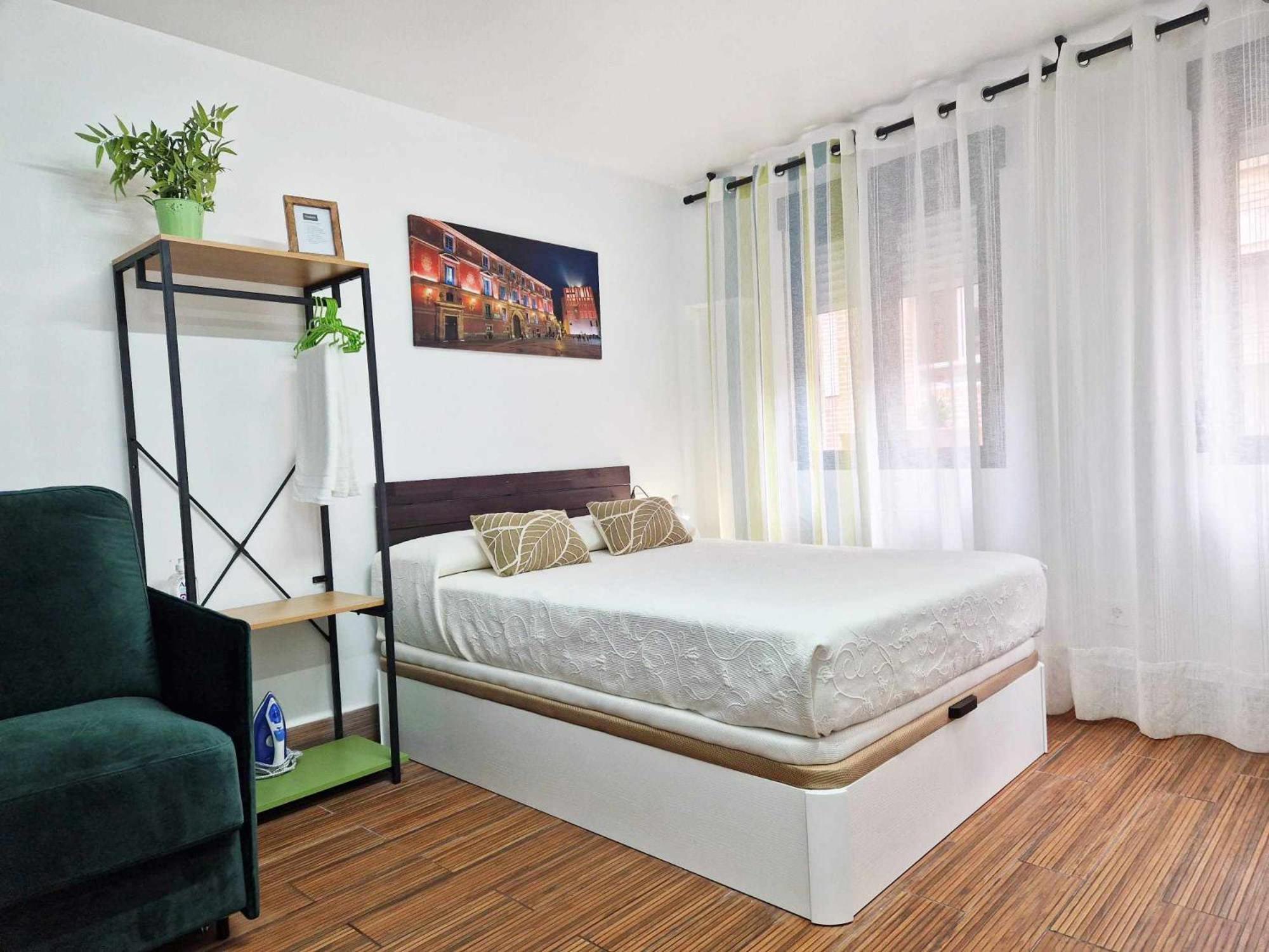 Studios Simon Murcia Luaran gambar