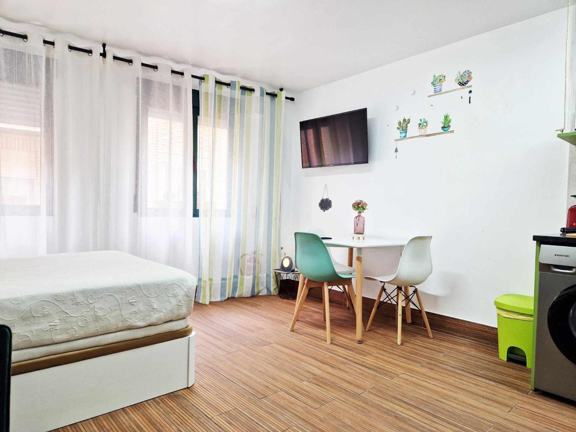 Studios Simon Murcia Luaran gambar
