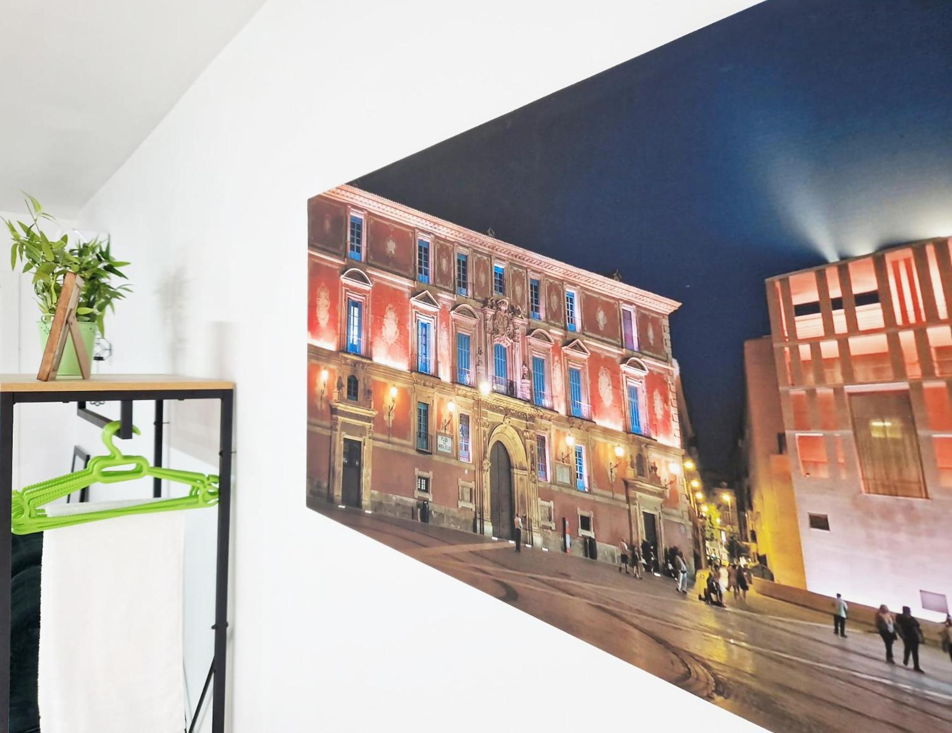Studios Simon Murcia Luaran gambar